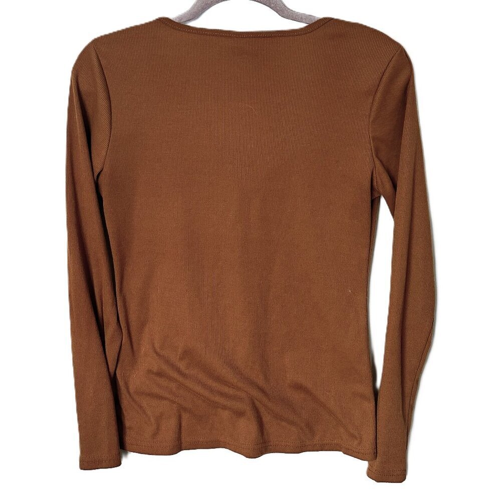 Long Sleeve Light Brown Women's Tee Shirt Size Medium - Picture 2 of 8
